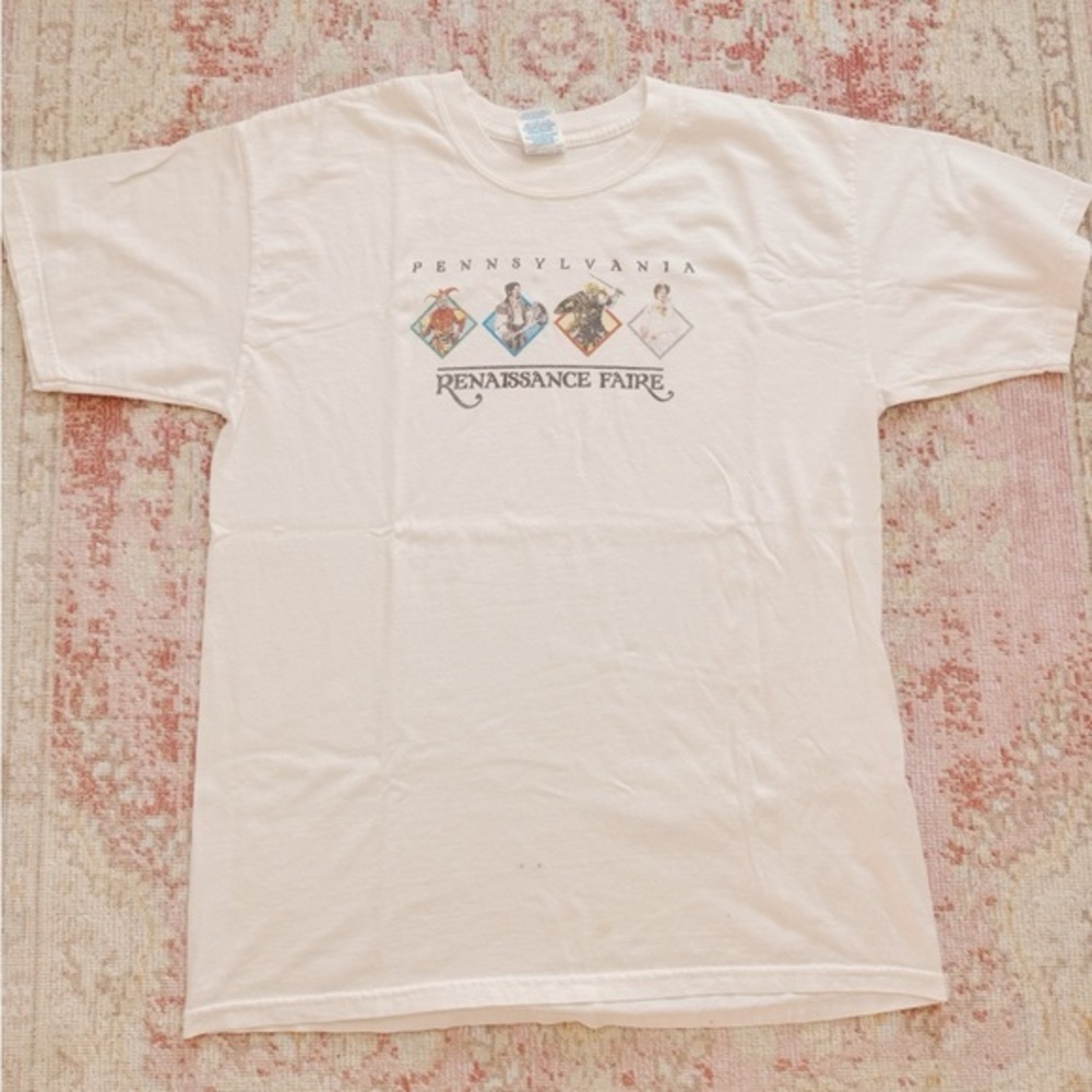 Gildan Vintage Men’s Cream Renaissance Faire T-Shirt